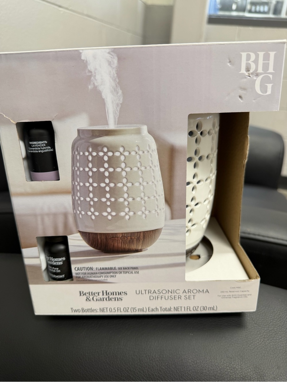 Better Homes And Gardens White Ceramic Diffuser with Black Vine Motif